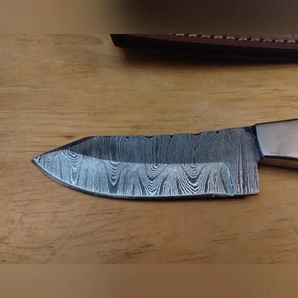 New Men's Handmade Damascus Steel Knife w/ Sheath | Hunting Camping Fixed Blade - Picture 2 of 11